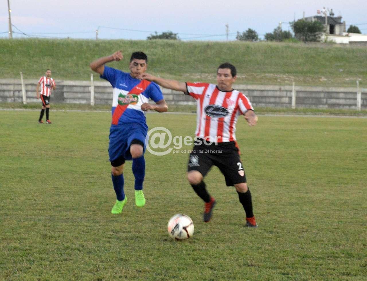 Con goles de Carlos Zabala y Roberto  Díaz en el primer tiempo liquidó el pleito rápido y cuidó la diferencia.